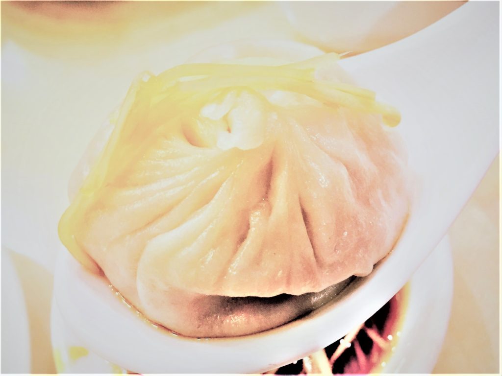 soup dumpling of Din Tai Fung (2)