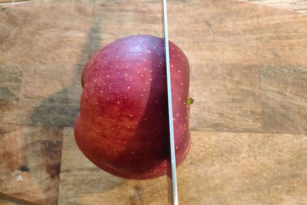 皮ごと食べられる りんごの切り方 カジトラ